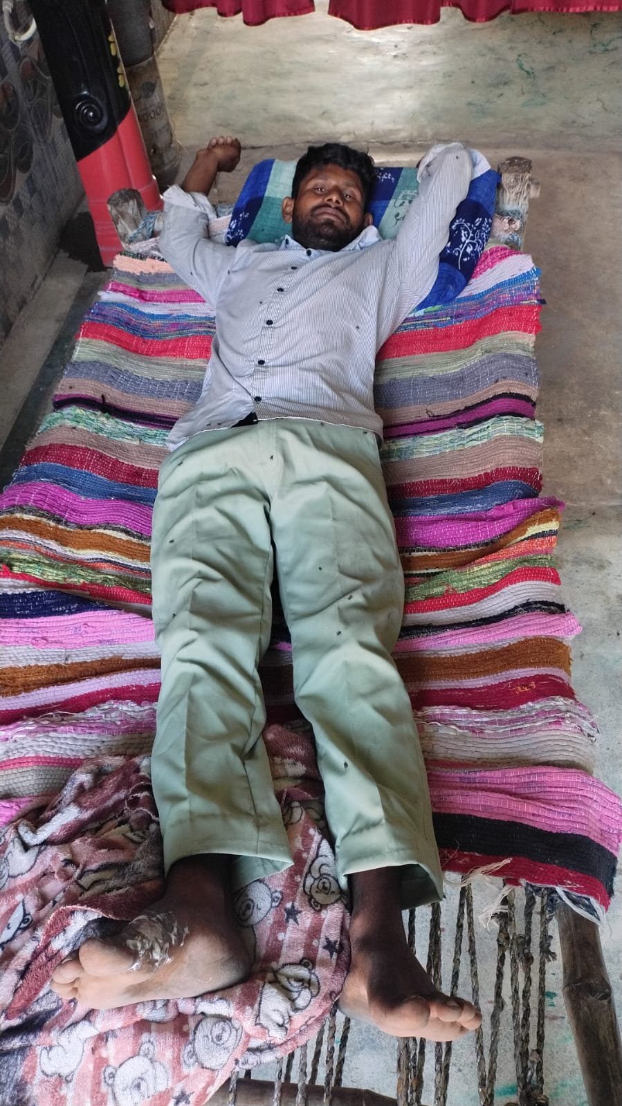11 हजार वोल्ट की हाईटेंशन लाइन की चपेट में आने से युवक झुलसा, जिला अस्पताल में उपचार जारी