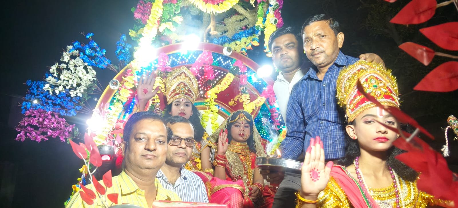 गंज में धूमधाम से निकली भगवान श्रीराम की भव्य शोभायात्रा