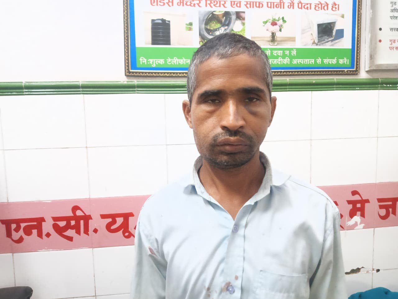 मजदूरी करने जा रहे युवक पर लाठी-डंडों से हमला‎‎